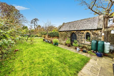 Imperial Road, Edgerton, 4 bedroom Detached House for sale, £475,000