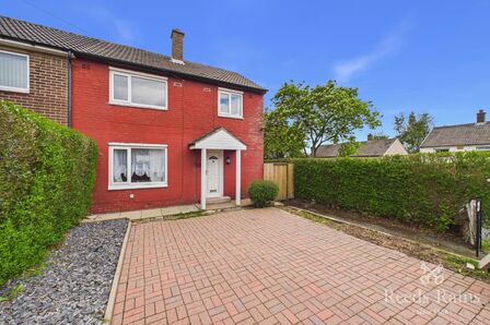 Chesilton Avenue, 3 bedroom Semi Detached House to rent, &pound;1,050 pcm