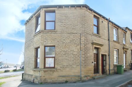2 bedroom End Terrace House for sale