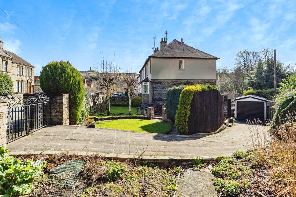 Main image of 3 bedroom End Terrace House for sale, Birch Road, Berry Brow, Huddersfield, West Yorkshire, HD4