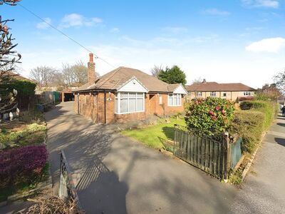 Thornhill Avenue, 2 bedroom Detached Bungalow to rent, £1,200 pcm