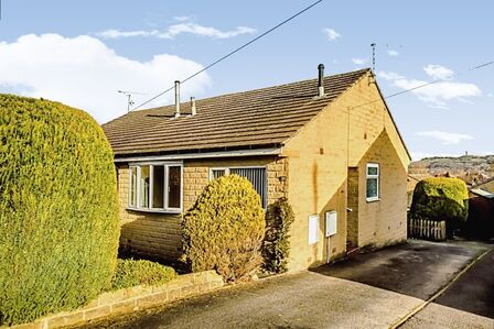 Long Lane, 2 bedroom Semi Detached Bungalow for sale, £230,000