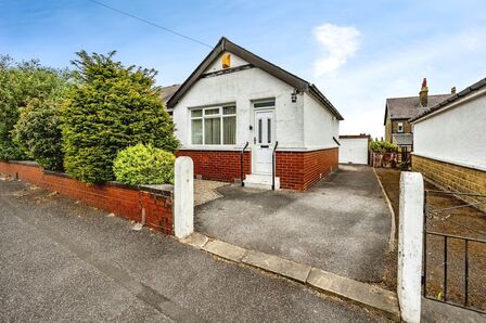 2 bedroom Semi Detached Bungalow for sale