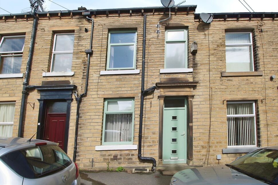Main image of 2 bedroom Mid Terrace House to rent, Brian Street, Huddersfield, West Yorkshire, HD3
