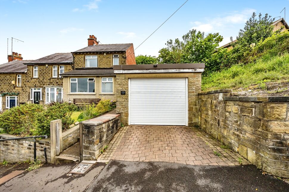 2 bedroom End Terrace House for sale