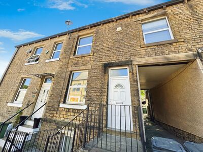 3 bedroom Mid Terrace House to rent