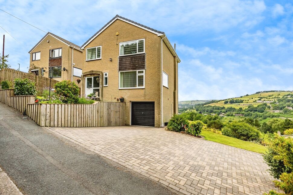 Main image of 3 bedroom Detached House for sale, Slant Gate, Linthwaite, West Yorkshire, HD7