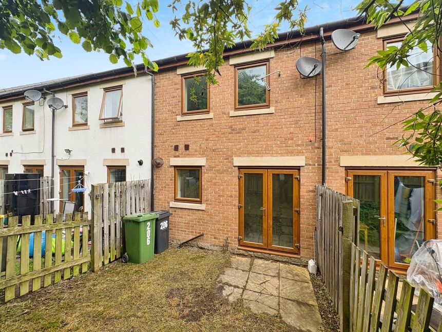 Main image of 4 bedroom Mid Terrace House to rent, Greenlea Court, Huddersfield, West Yorkshire, HD5