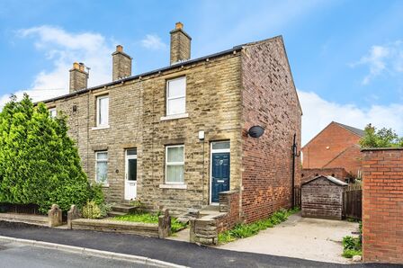 2 bedroom End Terrace House for sale