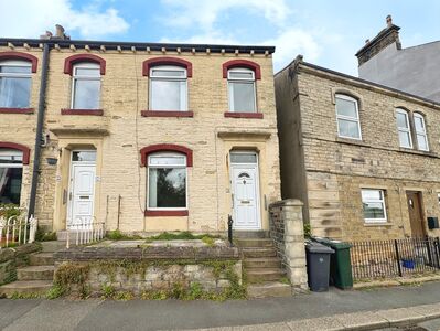 2 bedroom End Terrace House to rent