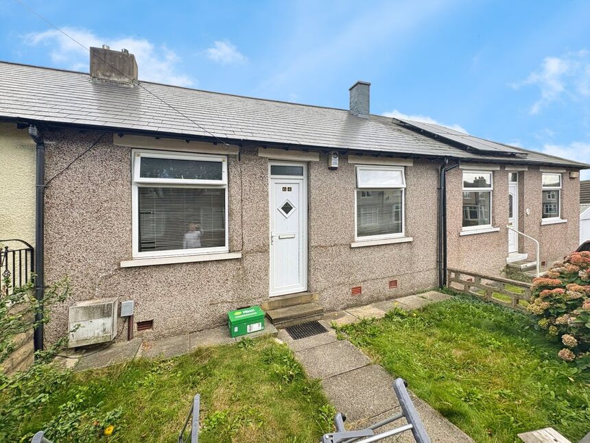Main image of 2 bedroom Mid Terrace Bungalow to rent, Lawrence Road, Huddersfield, West Yorkshire, HD1