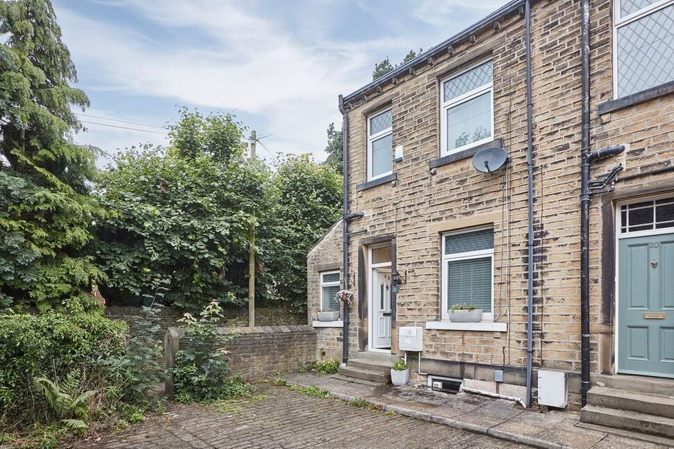 Main image of 2 bedroom House to rent, Temple Street, Huddersfield, West Yorkshire, HD3