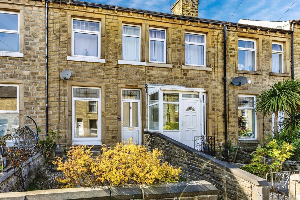 3 bedroom Mid Terrace House for sale