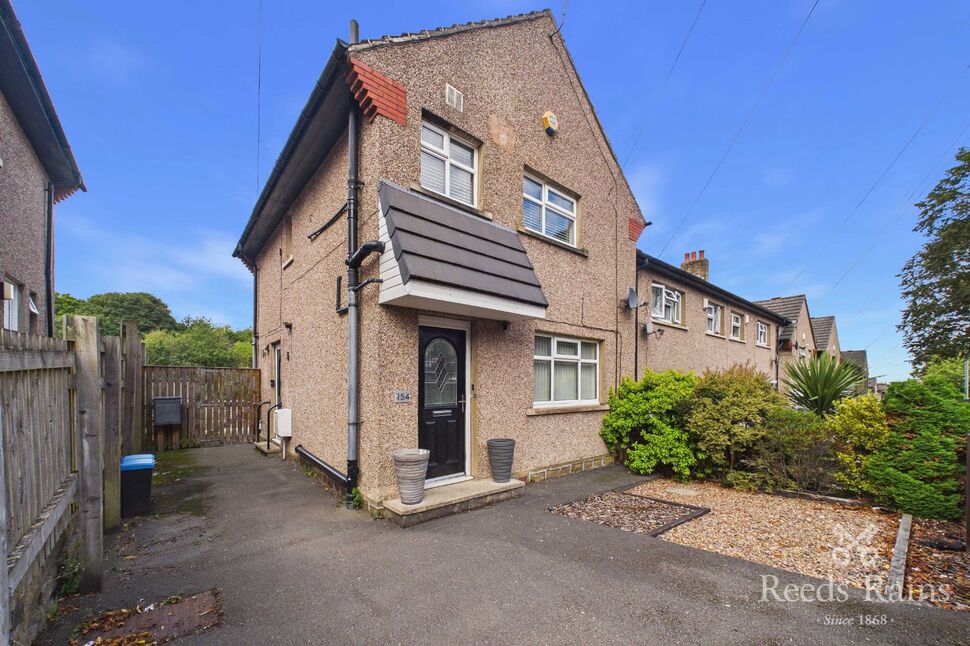 Main image of 3 bedroom End Terrace House for sale, Walpole Road, Huddersfield, West Yorkshire, HD4