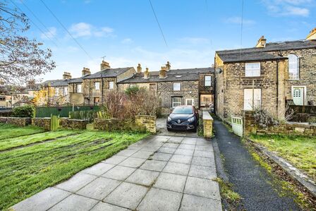 Spring Street, 3 bedroom Mid Terrace House for sale, &pound;200,000