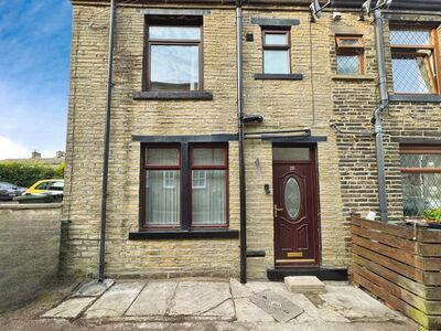 Nelson Place, 2 bedroom End Terrace House to rent, £795 pcm