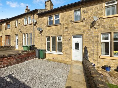 3 bedroom Mid Terrace House to rent