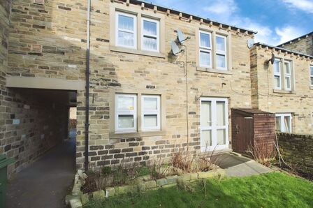 Spring Grove Street, Springwood, 1 bedroom  Flat to rent, £650 pcm