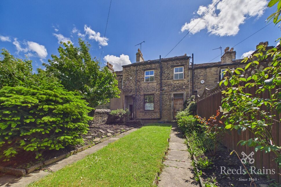 Main image of 1 bedroom Mid Terrace House for sale, Spring Street, Huddersfield, West Yorkshire, HD1