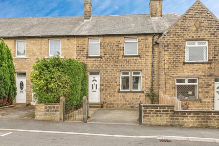 3 bedroom Mid Terrace House for sale