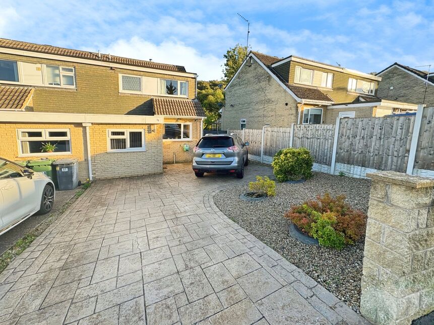 Main image of 3 bedroom Semi Detached House for sale, Warneford Road, Cowlersley, Huddersfield, West Yorkshire, HD4