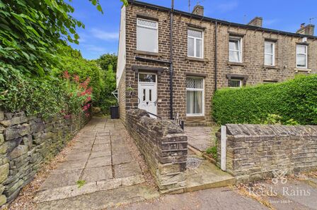 3 bedroom End Terrace House for sale