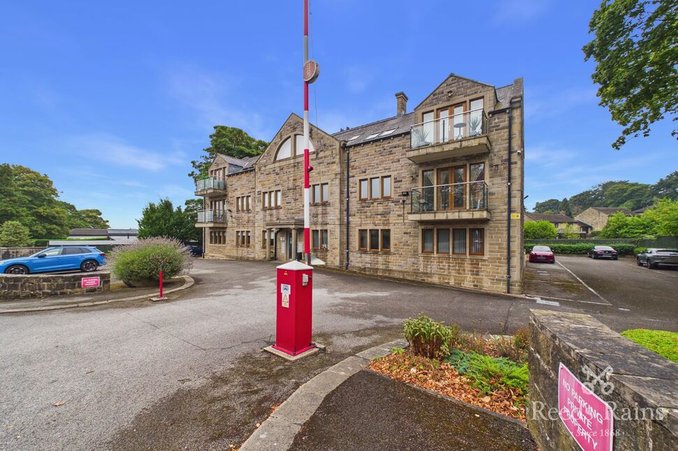 Main image of 2 bedroom Flat to rent, Birkby Road, Huddersfield, West Yorkshire, HD2