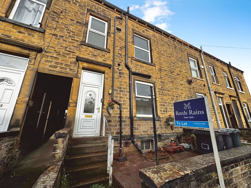 Main image of 3 bedroom Mid Terrace House to rent, King Street, Lindley, West Yorkshire, HD3