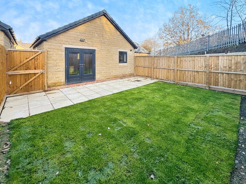 Main image of 2 bedroom Detached Bungalow to rent, Paddock Fields, Huddersfield, West Yorkshire, HD4