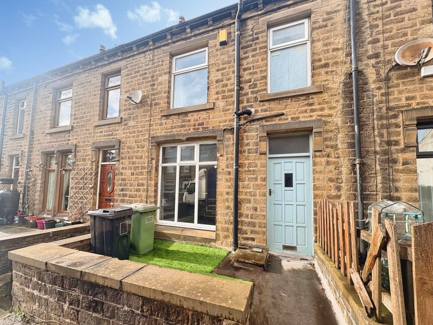 Main image of 2 bedroom Mid Terrace House for sale, Manchester Road, Linthwaite, West Yorkshire, HD7