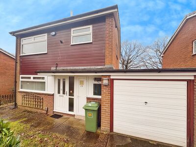 3 bedroom Detached House to rent