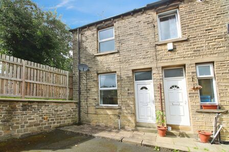 2 bedroom End Terrace House to rent