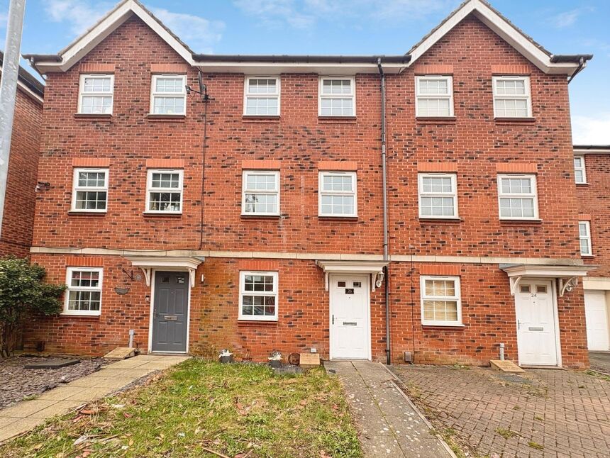 Main image of 4 bedroom Mid Terrace House to rent, Blackthorn Drive, Huddersfield, West Yorkshire, HD3