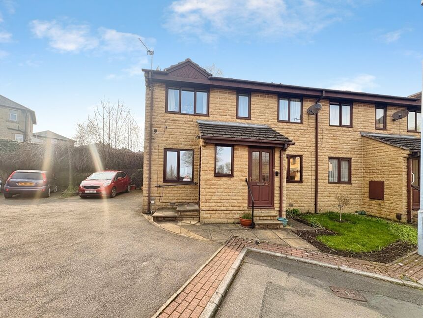 Main image of 2 bedroom Flat to rent, Cartwright Gardens, Huddersfield, West Yorkshire, HD4