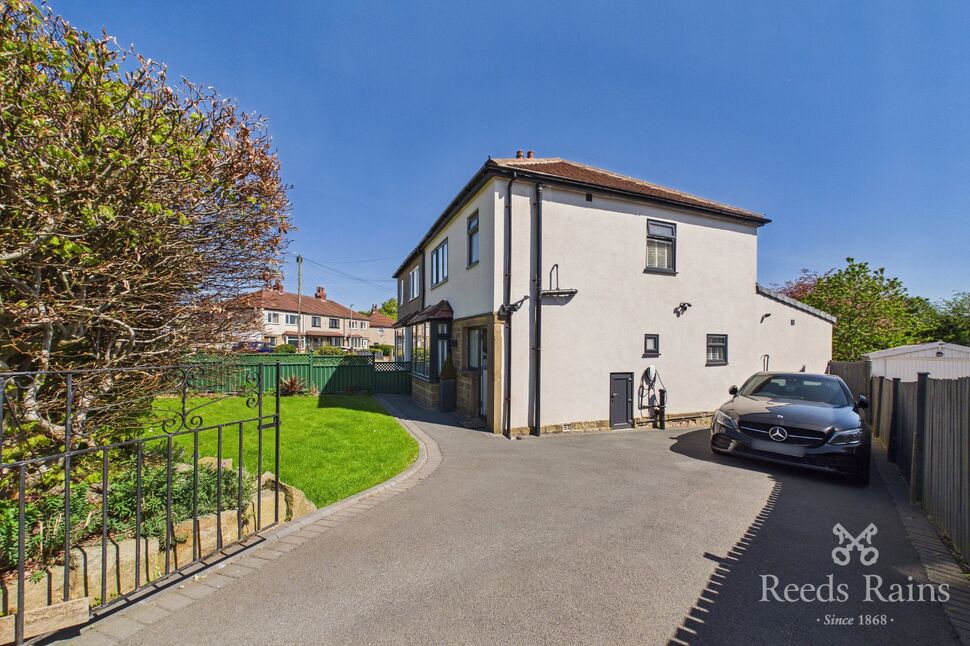 Main image of 3 bedroom Semi Detached House for sale, Goldington Drive, Oakes, Huddersfield, West Yorkshire, HD3