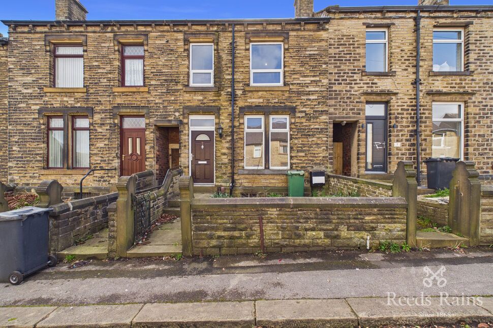 Main image of 3 bedroom Mid Terrace House to rent, Frederick Street, Huddersfield, West Yorkshire, HD4