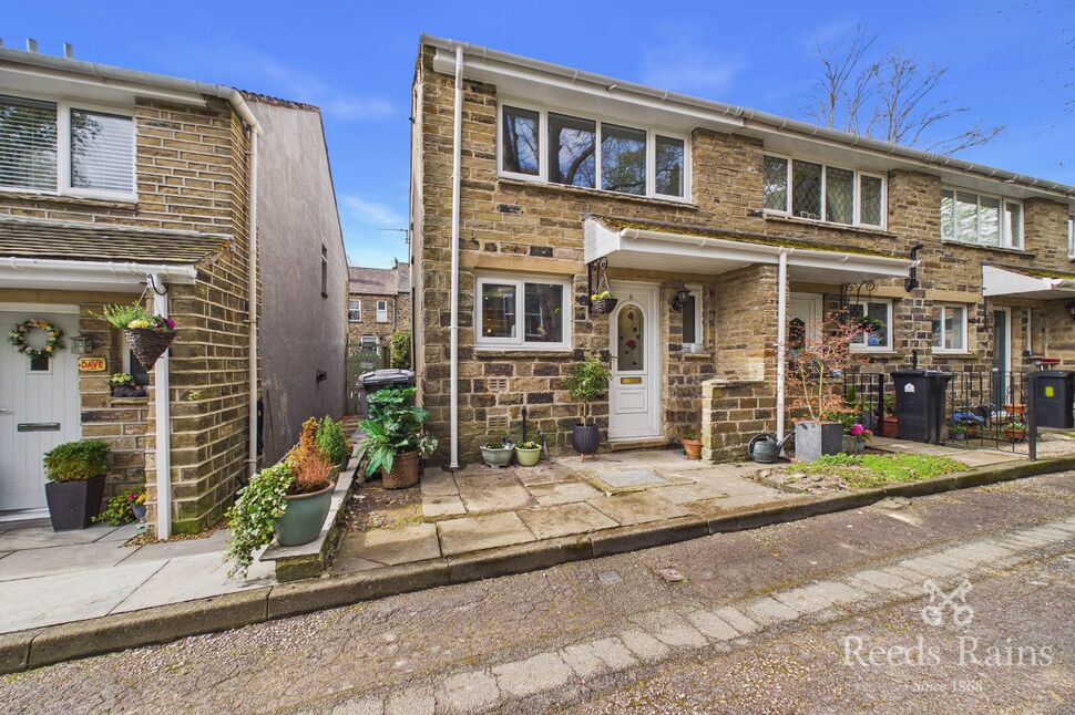 Main image of 2 bedroom End Terrace House to rent, Saunders Close, Huddersfield, West Yorkshire, HD3