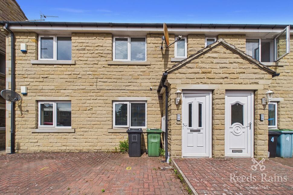 Main image of 2 bedroom Flat to rent, Hall Garth, Huddersfield, West Yorkshire, HD5
