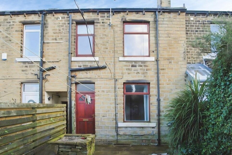 Main image of 2 bedroom Mid Terrace House for sale, May Street, Huddersfield, West Yorkshire, HD4