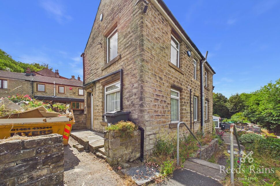 Main image of 2 bedroom End Terrace House to rent, Taylor Hill Road, Huddersfield, West Yorkshire, HD4