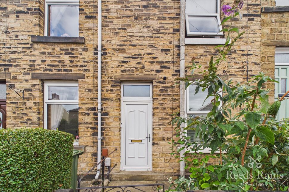 Main image of 2 bedroom Mid Terrace House to rent, Dalton Fold Road, Huddersfield, West Yorkshire, HD5