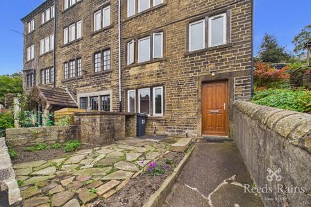 2 bedroom End Terrace Property for sale
