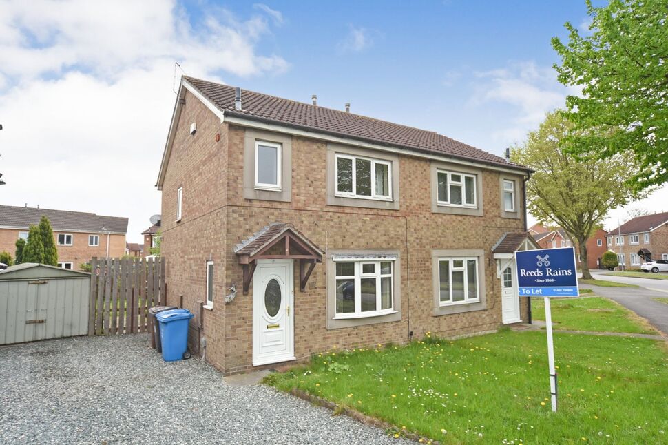 Main image of 3 bedroom Semi Detached House to rent, South Bridge Road, Hull, HU9