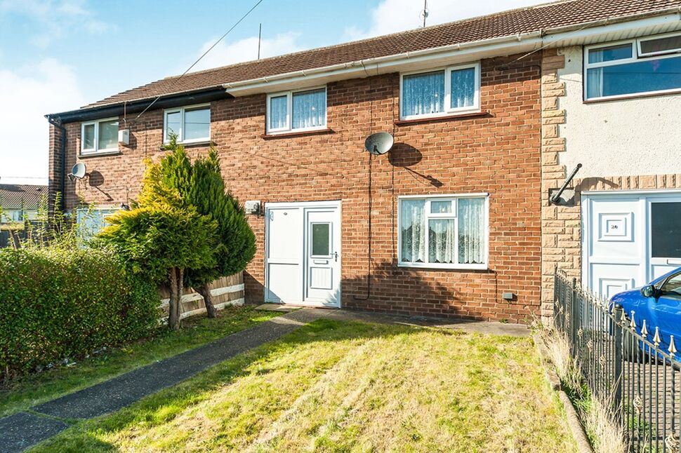 Main image of 3 bedroom Mid Terrace House to rent, Bainbridge Avenue, Hull, HU9