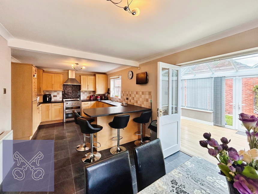 Kitchen / Dining Room
