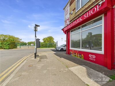 Westminster Avenue, 3 bedroom Mid Terrace House for sale, &pound;130,000