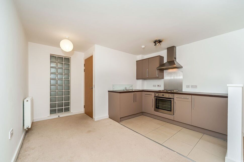 Main image of 2 bedroom Flat to rent, South Lane, Hessle, North Humberside, HU13