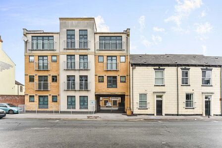 City Central, 1 bedroom  Flat for sale, £65,000