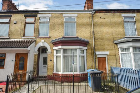 3 bedroom Mid Terrace House for sale