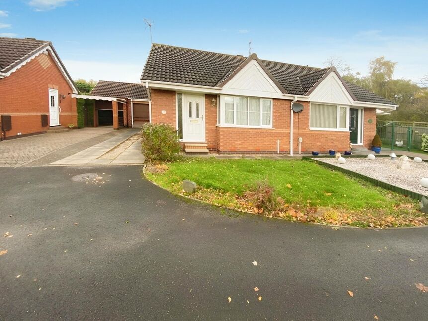 2 bedroom Semi Detached Bungalow for sale, Dewberry Court, Hull, HU4